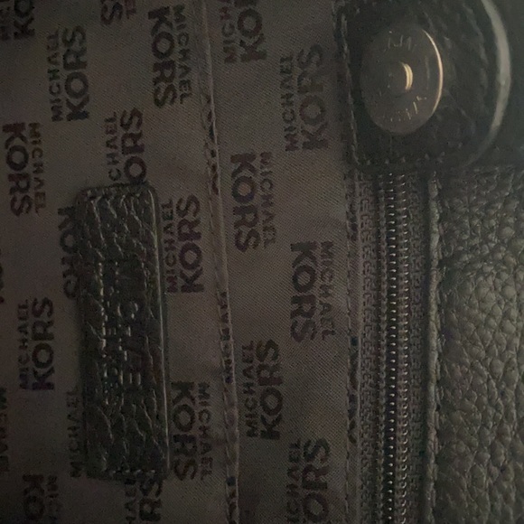 Black Michael Kors leather satchel with shoulder strap. - Picture 10 of 10